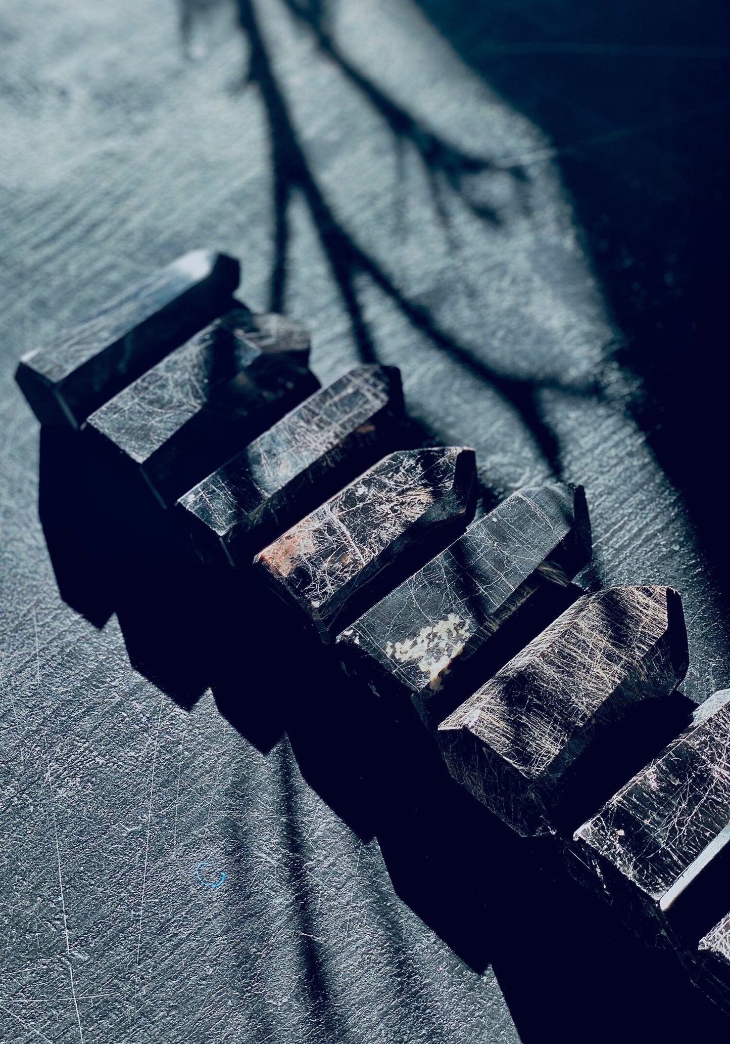 Small Crystal Points